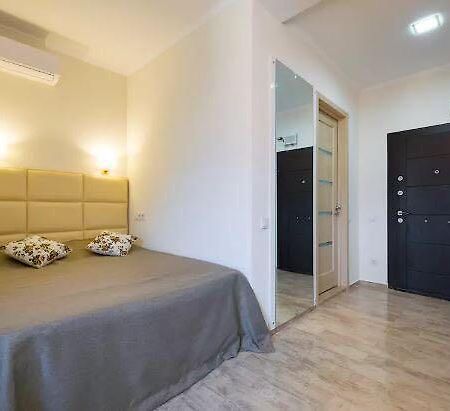 Yalcin Star Residence Diana'S Flat บาทูมิ ภายนอก รูปภาพ